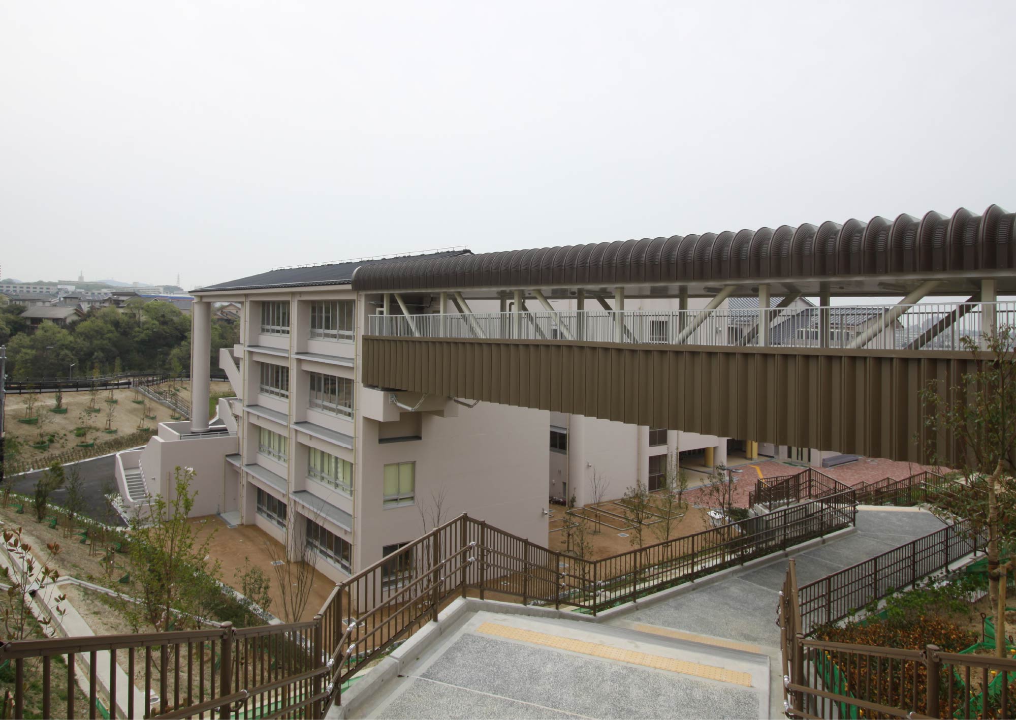 北東外観